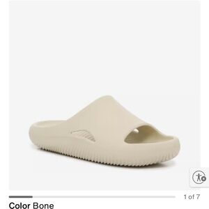 CROCS Cream Mellow Slide Sandals